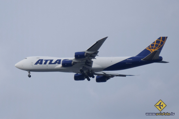 Boeing 747-87UF/SCD